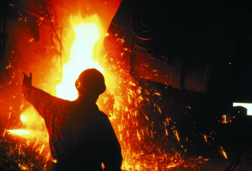 dangerous-steel-worker-jobs